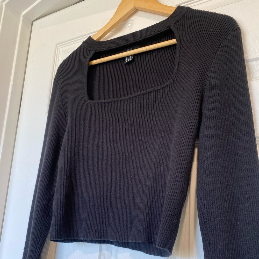 Forever 21 || Black Peek-A-Boo Cropped Sweater
